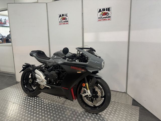 mv-agusta - superveloce-800