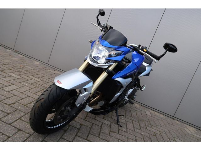 suzuki - gsr-750