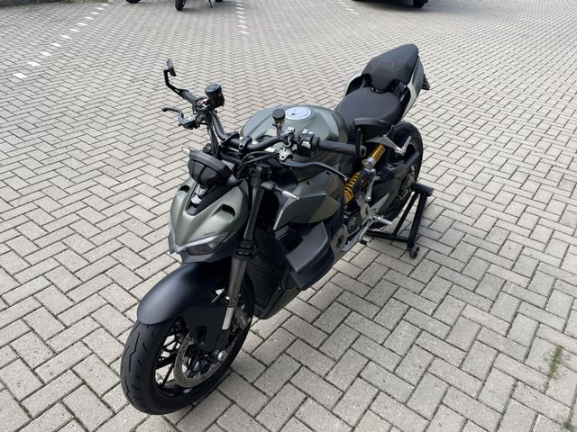 ducati - streetfighter-v2
