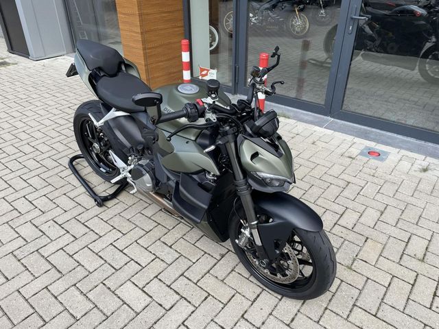 ducati - streetfighter-v2