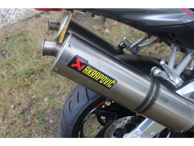 aprilia - rsv-1000-r