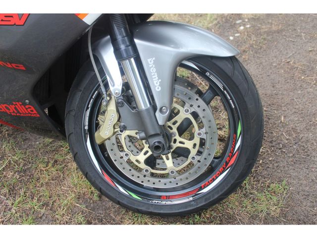 aprilia - rsv-1000-r
