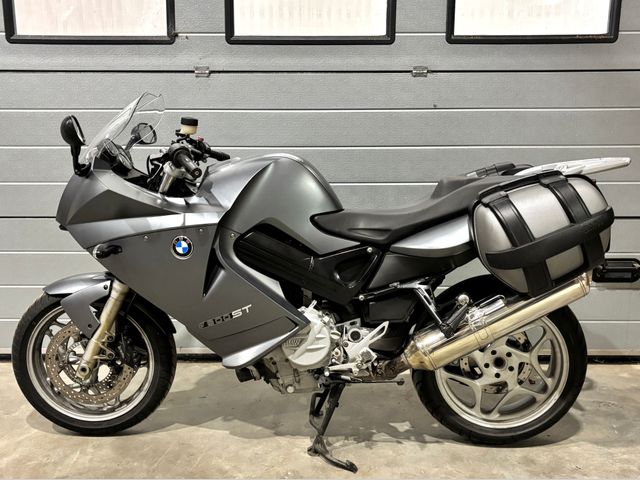 bmw - f-800-st