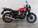 TRIUMPH STREET TWIN