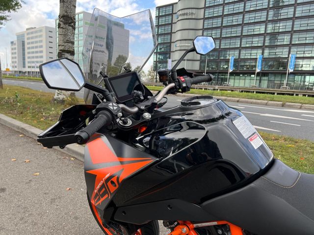 ktm - 1290-super-duke-gt