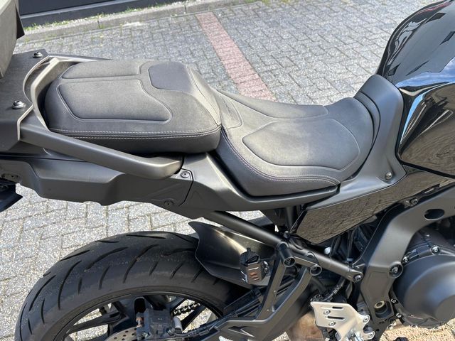 yamaha - tracer-9