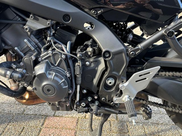 yamaha - tracer-9