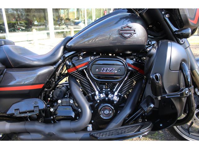 harley-davidson - street-glide-cvo-flhxse