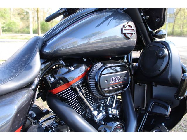 harley-davidson - street-glide-cvo-flhxse