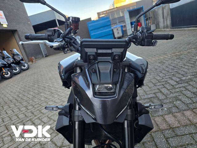 yamaha - mt-09-y-amt