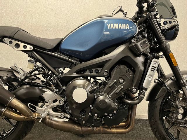 yamaha - xsr-900-abs