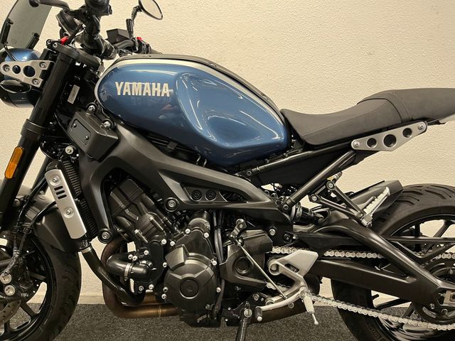 yamaha - xsr-900-abs
