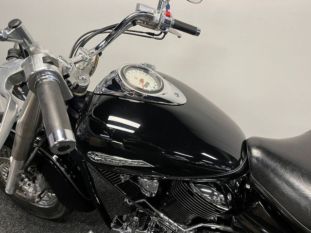 yamaha - xvs-1100-a-dragstar-classic