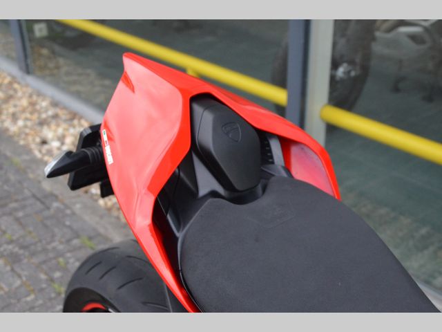 ducati - streetfighter-v4s