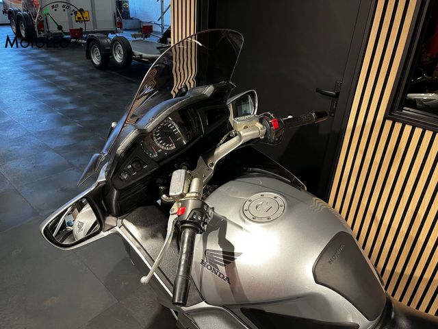 honda - st-1300-pan-european