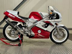 YAMAHA FZR 400 RR
