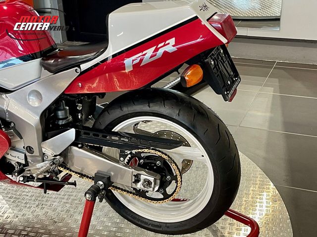 yamaha - fzr-400-rr