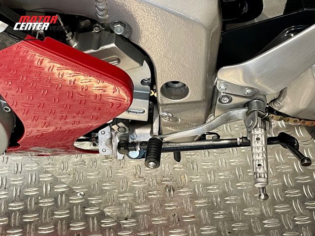 yamaha - fzr-400-rr