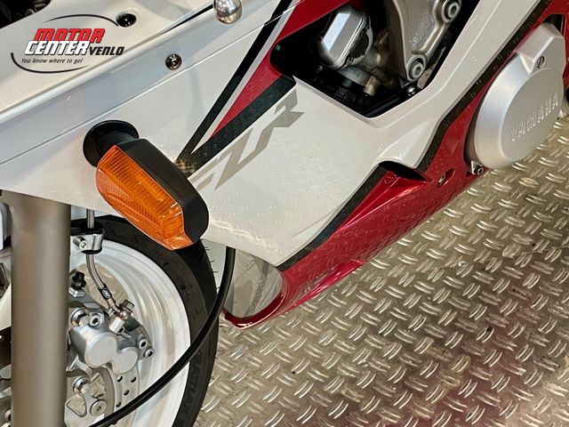 yamaha - fzr-400-rr