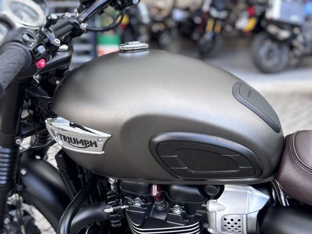 triumph - bonneville-t-100-black