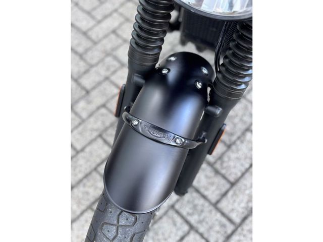 triumph - bonneville-t-100-black