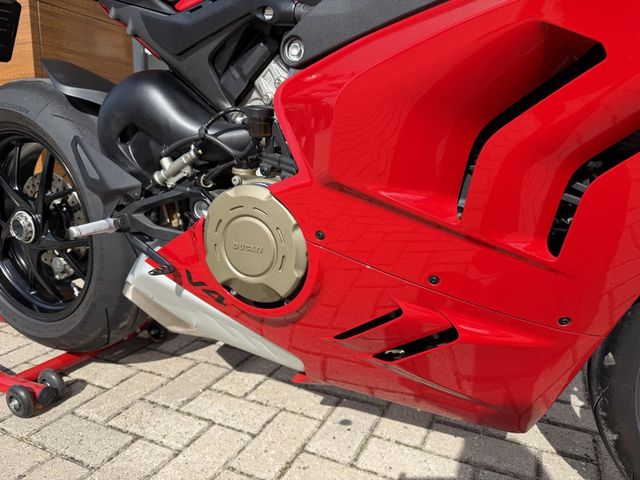 ducati - panigale-v4