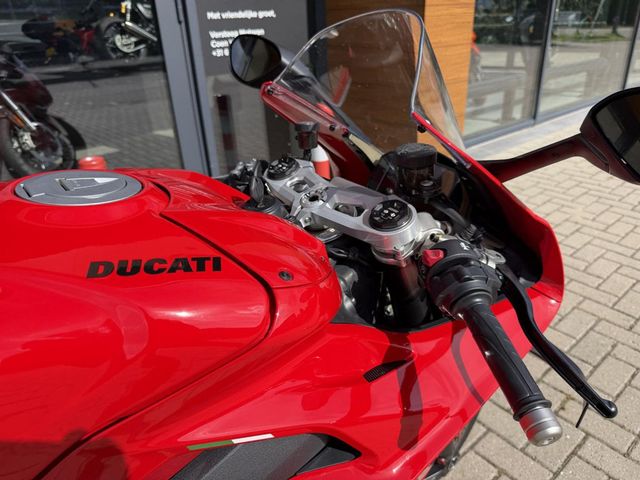 ducati - panigale-v4