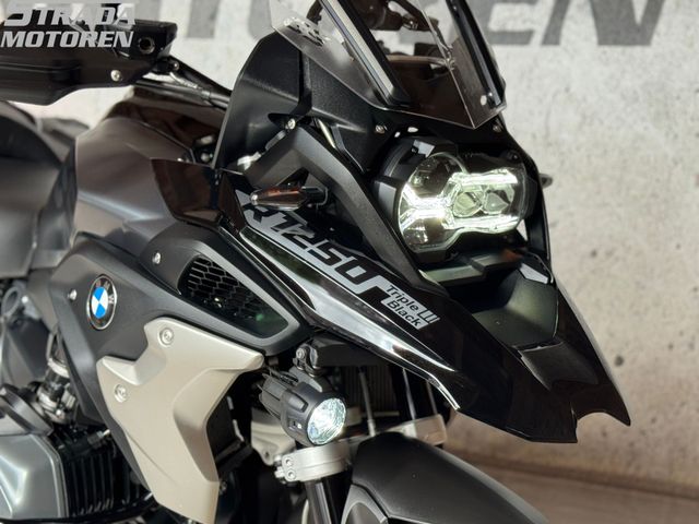 bmw - r-1250-gs-triple-black