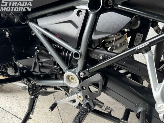 bmw - r-1250-gs-triple-black