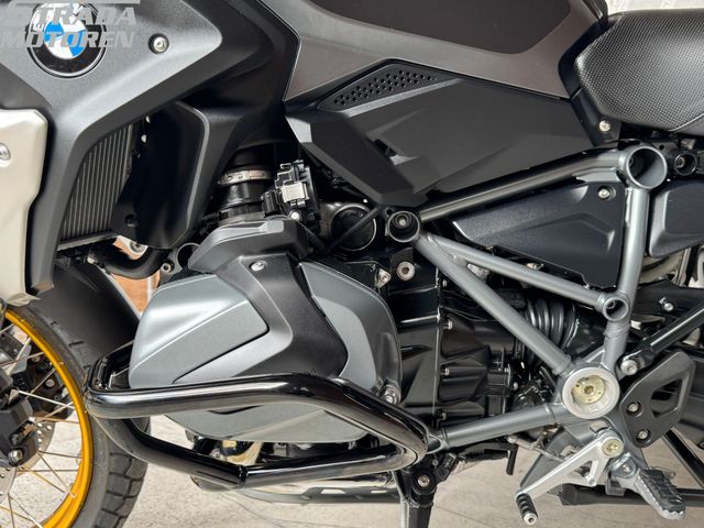 bmw - r-1250-gs-triple-black