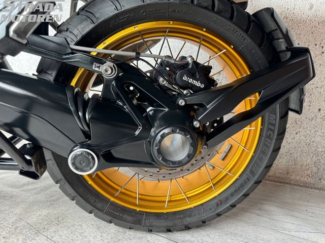 bmw - r-1250-gs-triple-black