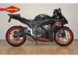 SUZUKI GSX-R 750