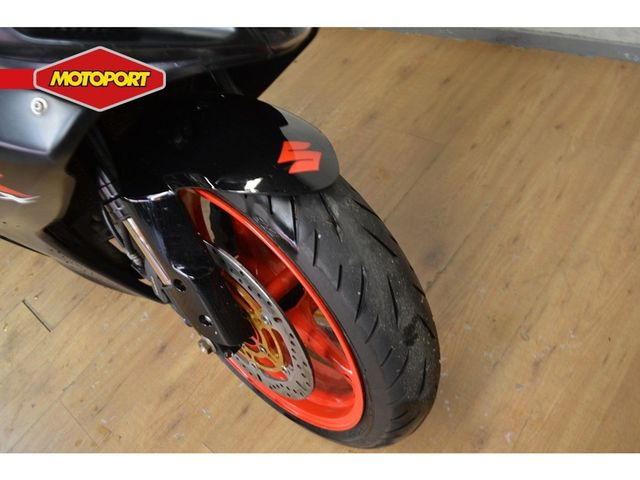 suzuki - gsx-r-750