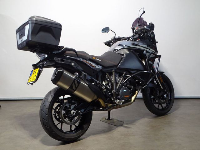 ktm - 1290-super-adventure-s