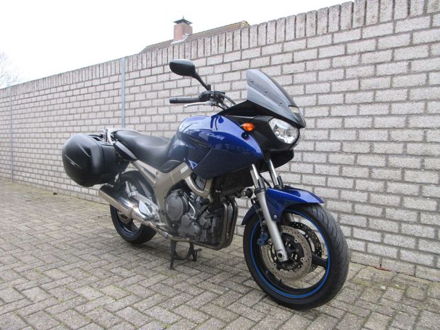 yamaha - tdm-900