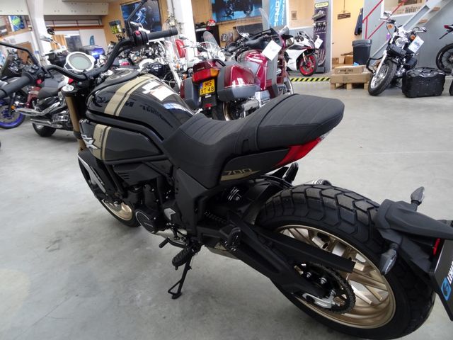 cfmoto - 700-cl-x-heritage