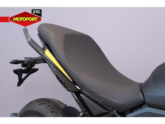 triumph - tiger-sport-800