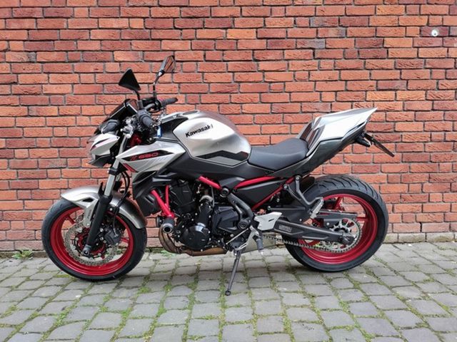 kawasaki - z650
