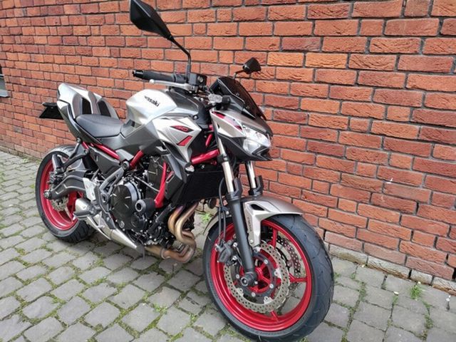 kawasaki - z650