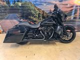 HARLEY-DAVIDSON STREET GLIDE FLHX