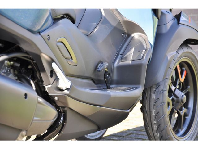 yamaha - tricity-300