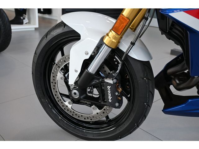 bmw - f-900-r