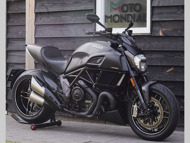 ducati - diavel-carbon