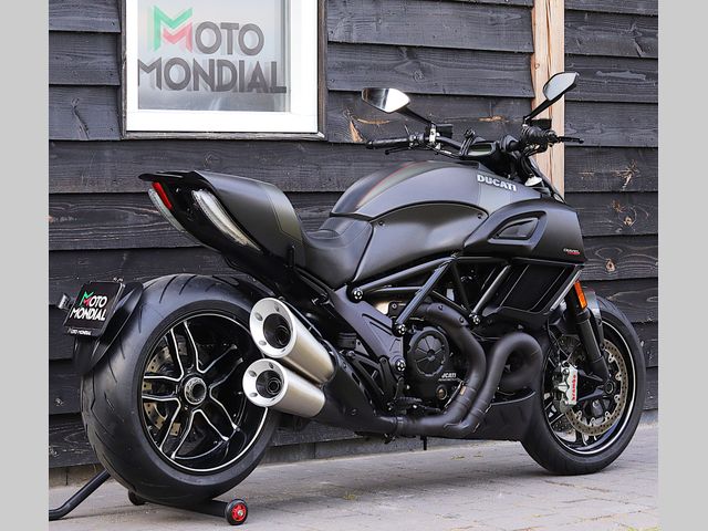 ducati - diavel-carbon
