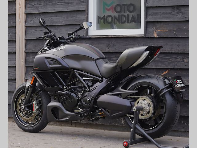 ducati - diavel-carbon