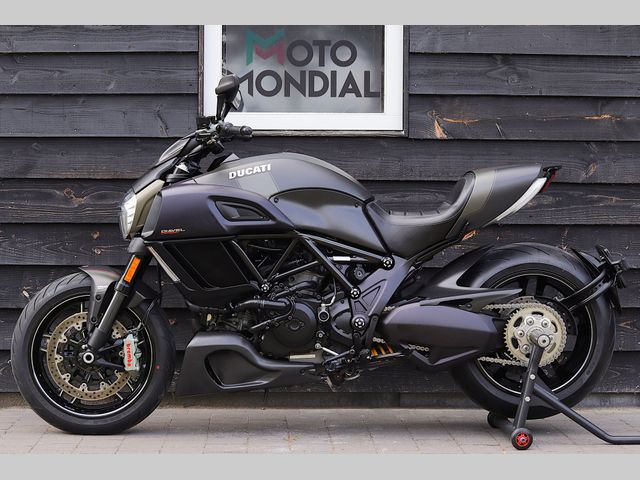 ducati - diavel-carbon