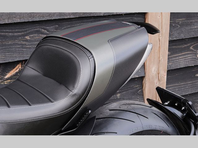 ducati - diavel-carbon