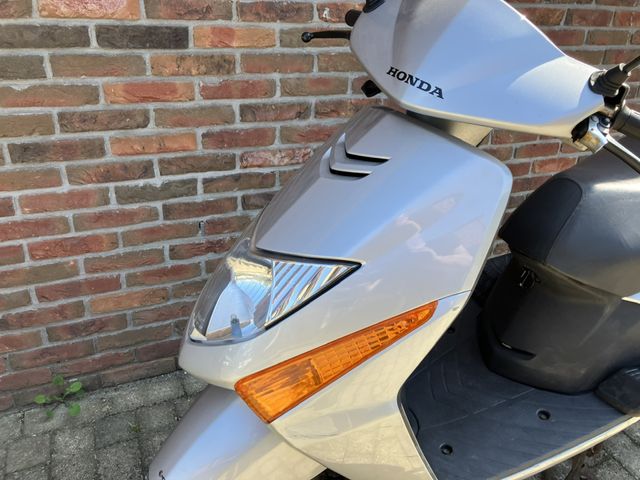 honda - scv-100-lead