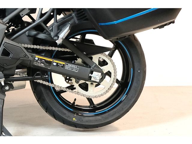 kawasaki - versys-650-grand-tourer