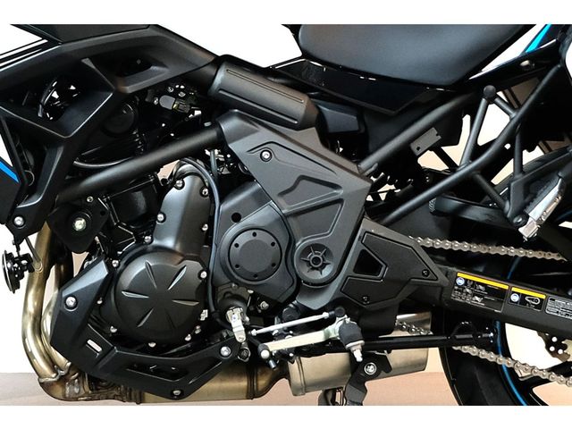 kawasaki - versys-650-grand-tourer